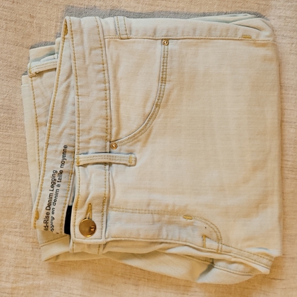 Mossimo Supply Co. Denim - Mossimo Mid-Rise Denim Legging 12/31